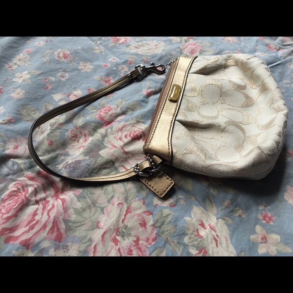 Coach Wristlet ‼️Price Dropped‼️ - Picture 3 of 4